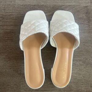 Heel sandals, used. Good condition size 7.5